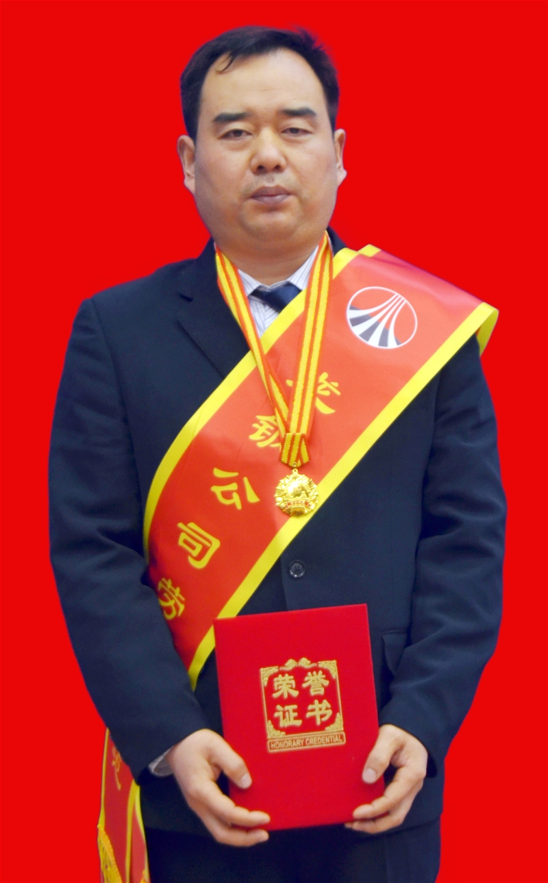 爱岗敬业勤进献  虔诚守德抒人生——赵忠峰